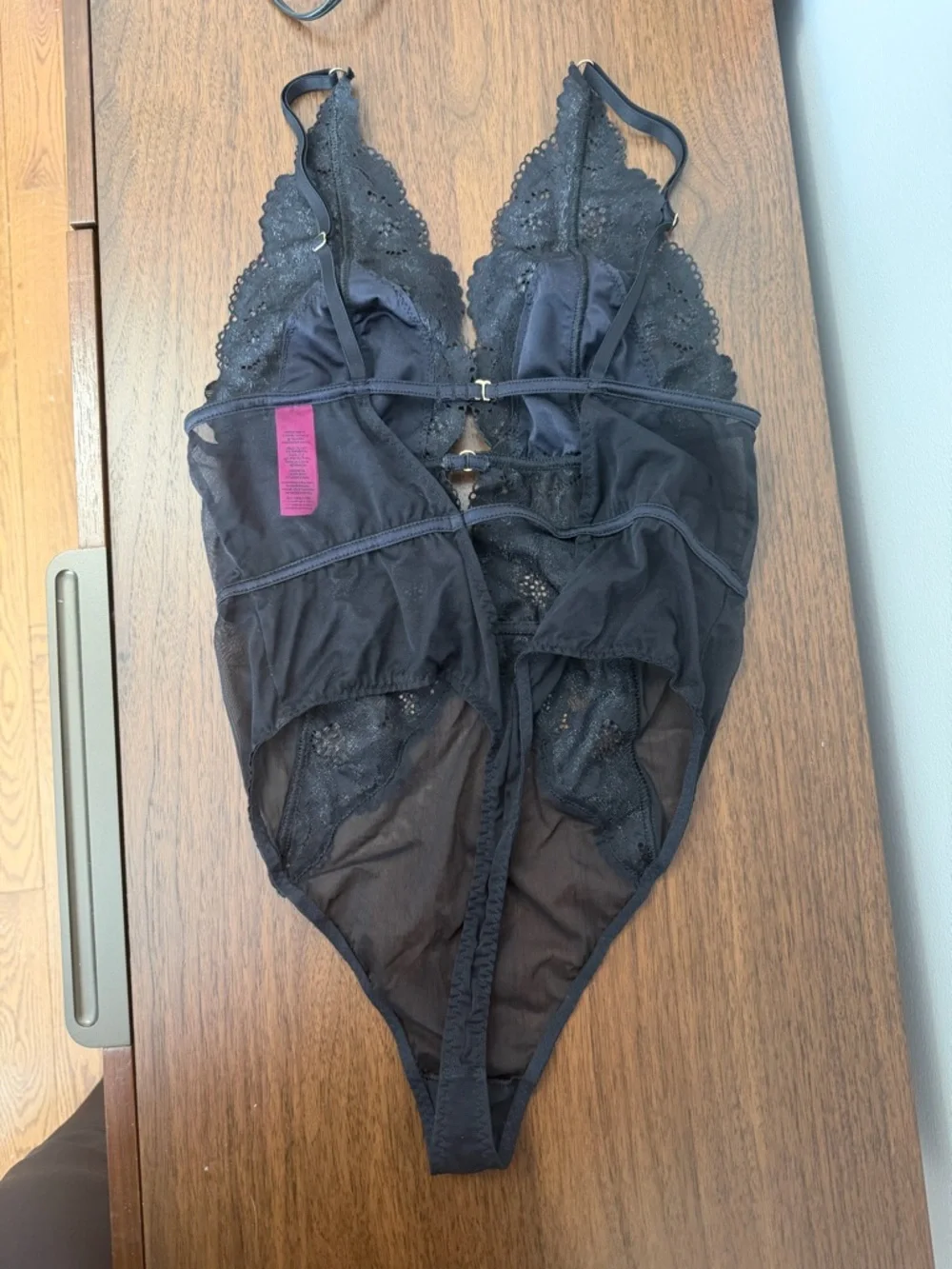 LA SENZA LACE BODYSUIT LARGE - Picture 2 of 5